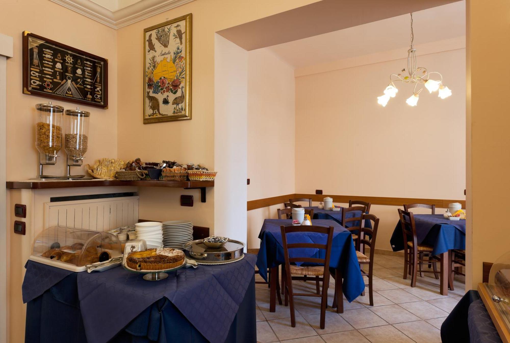 Parking Hotel Giardino Livorno Exterior foto