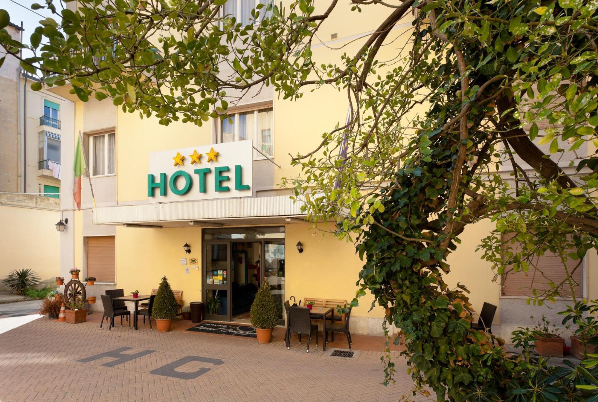 Parking Hotel Giardino Livorno Exterior foto